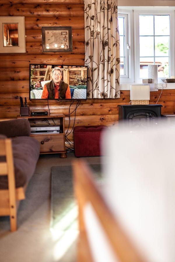 Log Cabin Nr Coed Y Brenin By Seren Short Stays Trawsfynydd エクステリア 写真